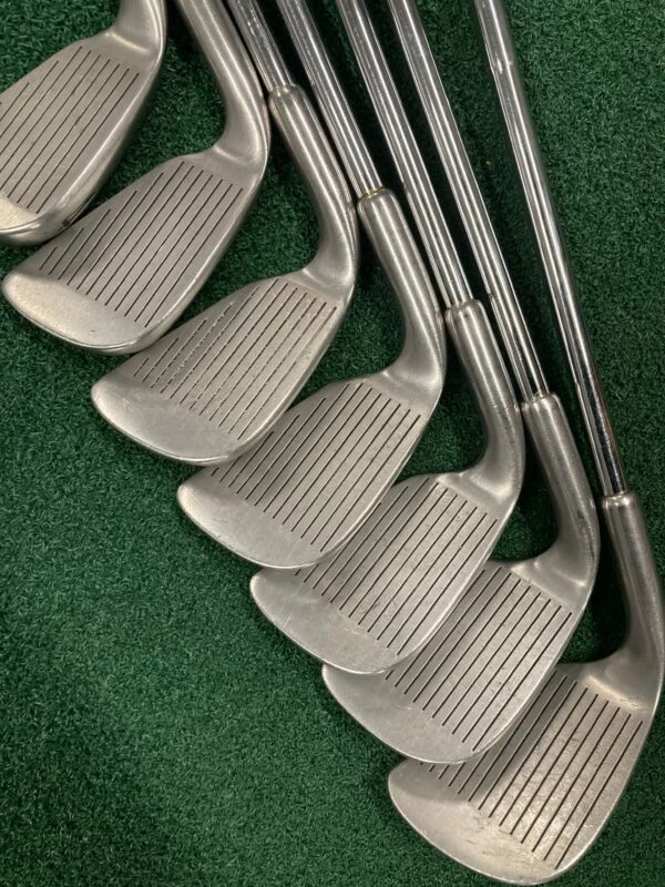 Tommy Armour 767 Irons 4-SW (NO P.W) // Stiff 4 Tommy Armour 767 Irons 4-SW (NO P.W) // Stiff - Image 2