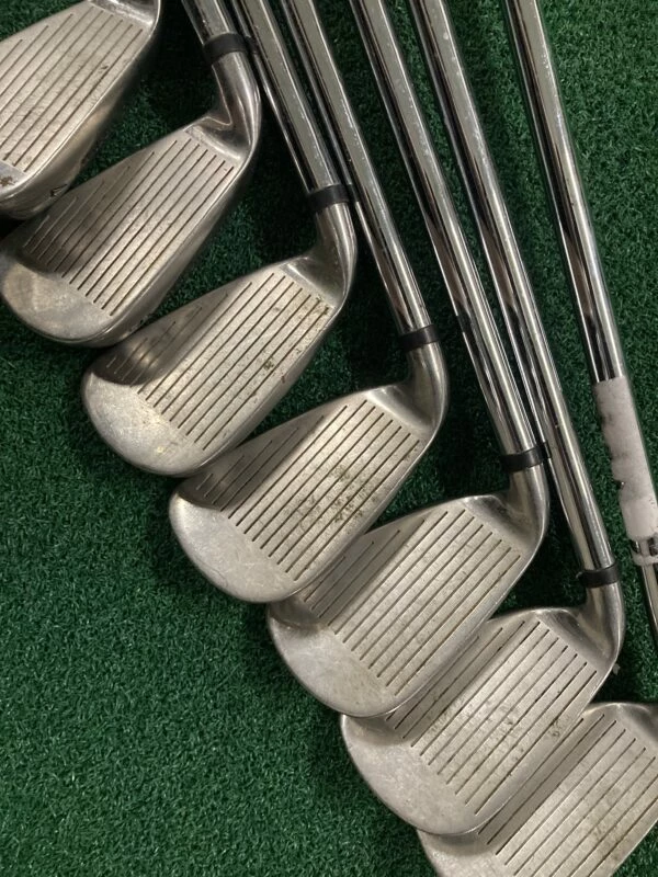 Wilson Di7 Irons 4-Pw // Uni 4 Wilson Di7 Irons 4-Pw // Uni - Image 2