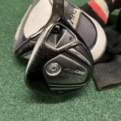 Titleist 910 F.D 15° // Stiff