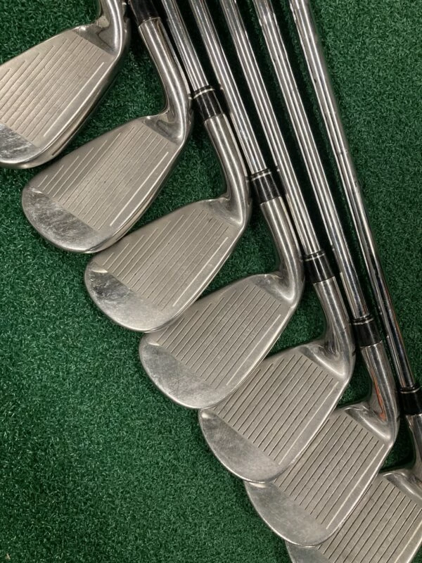 Taylormade Rbladez Irons 4-PW // Stiff 4 Taylormade Rbladez Irons 4-PW // Stiff - Image 2