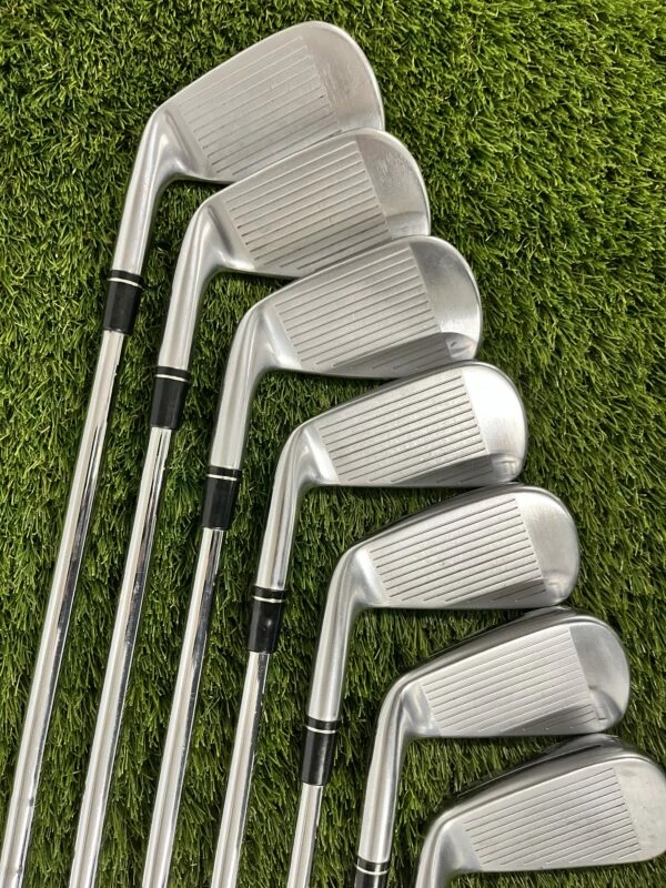 TaylorMade P790 4-PW // Stiff 4 TaylorMade P790 4-PW // Stiff - Image 2