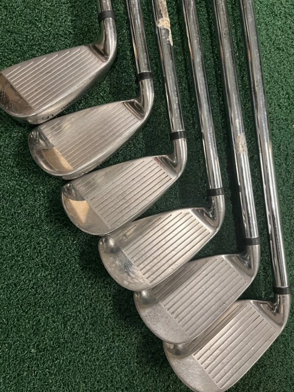 TaylorMade Aero Burner 5-SW // Reg 4 TaylorMade Aero Burner 5-SW // Reg - Image 2