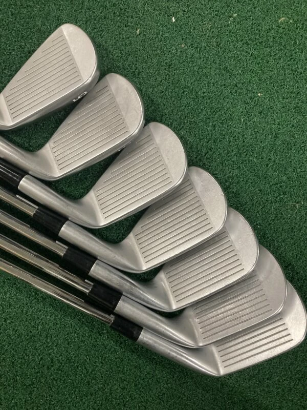 Mizuno JPX 900 5-PW Lefty // Reg 4 Mizuno JPX 900 5-PW Lefty // Reg - Image 2