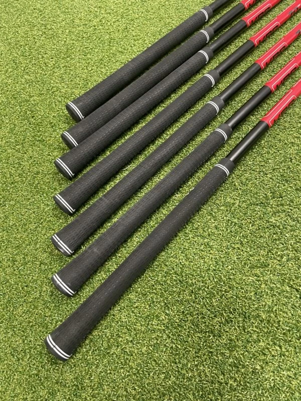 NEW Lynx Parallax 5-Sw Left Handed // Graphite 5 NEW Lynx Parallax 5-Sw Left Handed // Graphite - Image 3