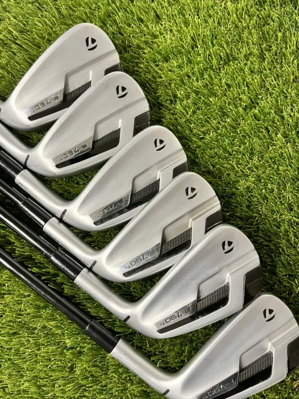 TaylorMade P790Ti 5-PW//Reg Graphite 3 TaylorMade P790Ti 5-PW//Reg Graphite