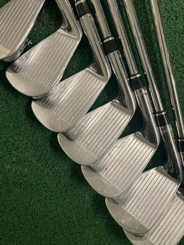 Wilson Staff FG Tour 4-PW // Stiff 4 Wilson Staff FG Tour 4-PW // Stiff - Image 2