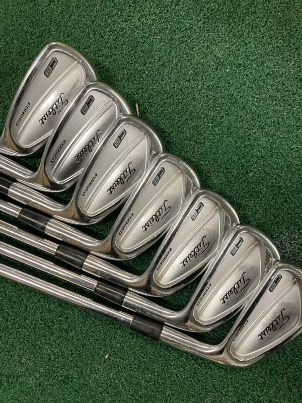 Titliest CB Forged 716 4-PW Irons//Stiff S300 3 Titliest CB Forged 716 4-PW Irons//Stiff S300