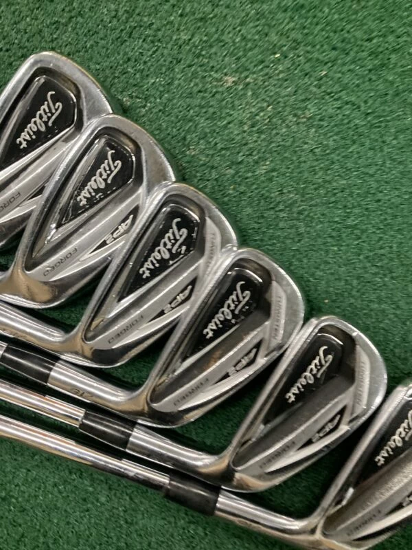 Titliest AP2 716 Forged Irons 4-9//Stiff KBS 3 Titliest AP2 716 Forged Irons 4-9//Stiff KBS