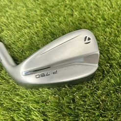 TaylorMade P790 A Wedge//Reg