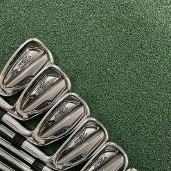 Titleist T100 4-PW//Stiff