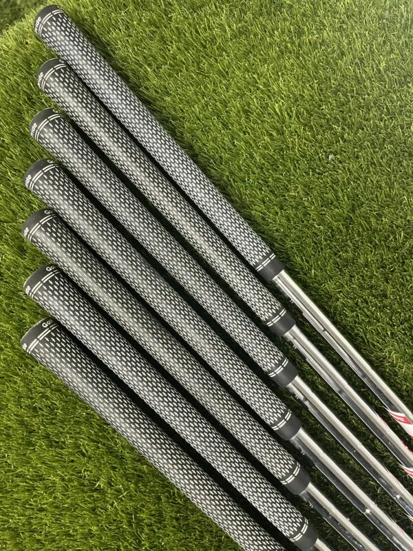 Titleist T300 5- GW// Reg 5 Titleist T300 5- GW// Reg - Image 3