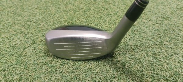 Taylormade TP 19° Rescue Mid 3 Wood // Stiff (Steel) 4 Taylormade TP 19° Rescue Mid 3 Wood // Stiff (Steel) - Image 2