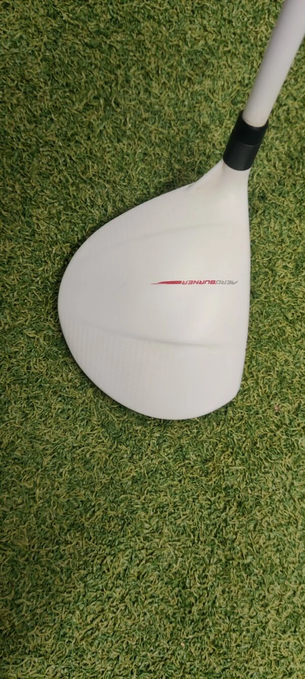 TaylorMade Aero Burner 15° 3 Wood // Reg 4 TaylorMade Aero Burner 15° 3 Wood // Reg - Image 2
