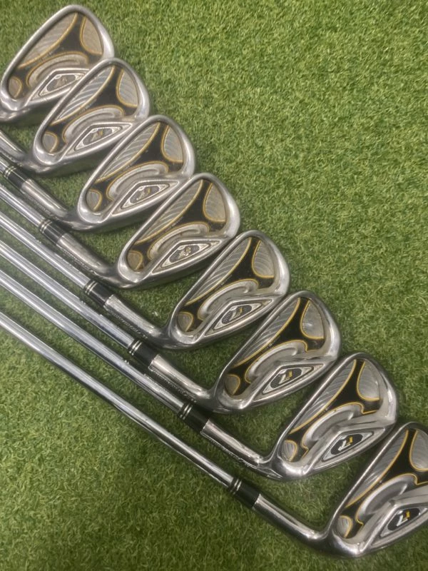 Taylormade R7 3-PW // Reg 3 Taylormade R7 3-PW // Reg