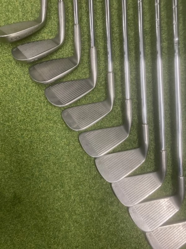 Tommy Armour 845S Silver Scott Irons (2-sw) // Reg 4 Tommy Armour 845S Silver Scott Irons (2-sw) // Reg - Image 2