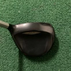 Cleveland Hi Bore XLS 7 Wood // Reg 8 Cleveland Hi Bore XLS 7 Wood // Reg -Fairway Woods Sales image 5494 600x800 1