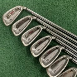 Wilson Deep Red Irons 5-Sw // Reg