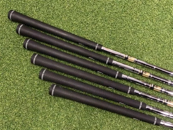 Titleist 714 CB Irons 5-PW // Stiff 6 Titleist 714 CB Irons 5-PW // Stiff - Image 4