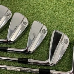 Wilson Staff Model Forged Irons 3-PW // Stiff