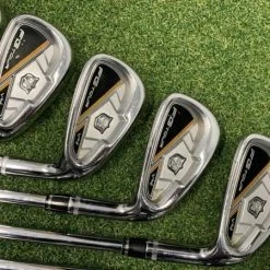 Wilson Staff FG Tour V4 Irons 4-PW // Stiff